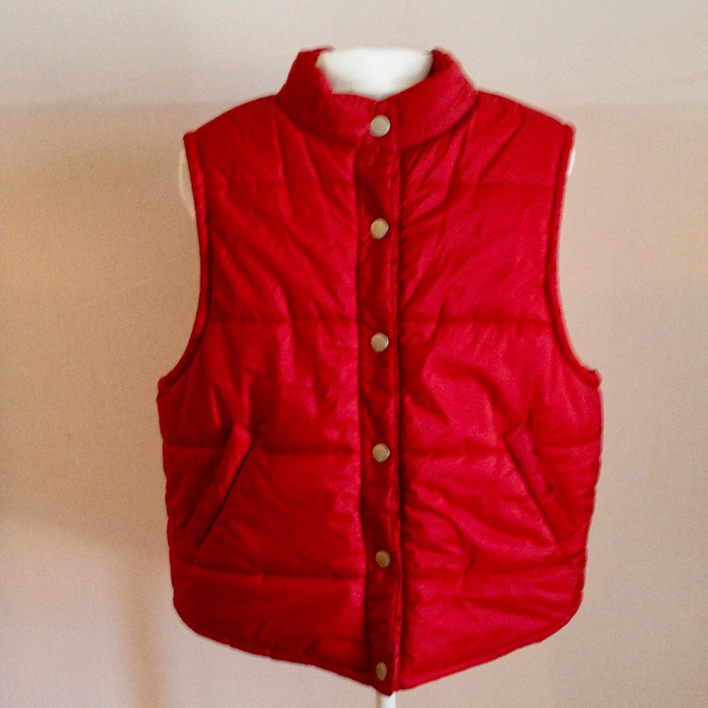 Beautiful Red Puffer Vest Men’s medium